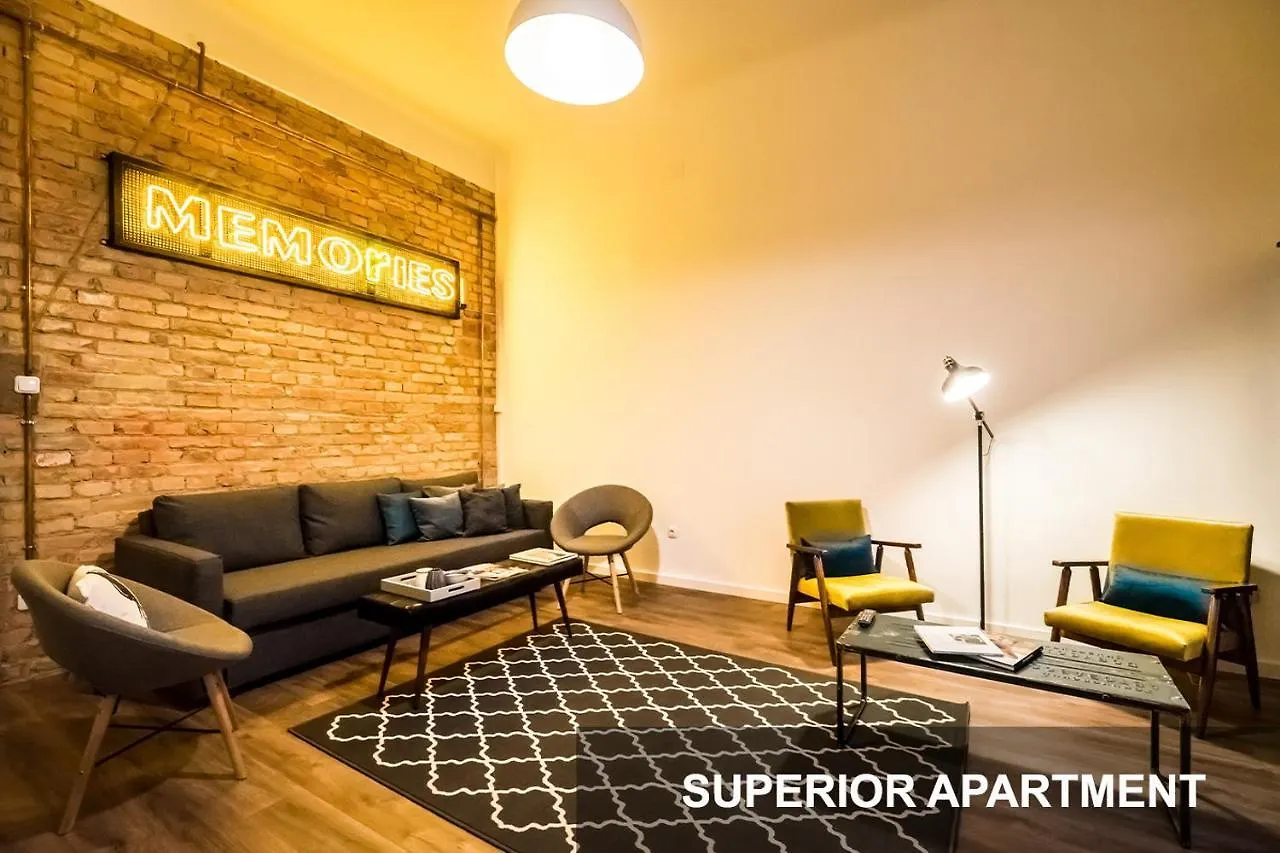 Bpr Whistle Arts Industrial Apartment Budapesta