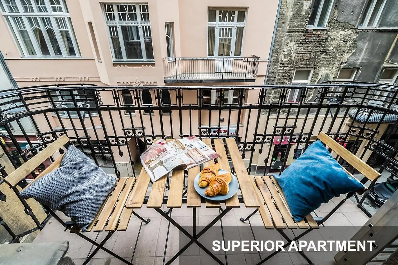 Bpr Whistle Arts Industrial Apartment Budapeszt