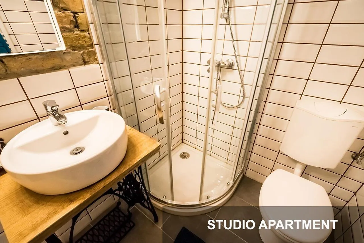 Bpr Whistle Arts Industrial Apartment Budapesta Ungaria
