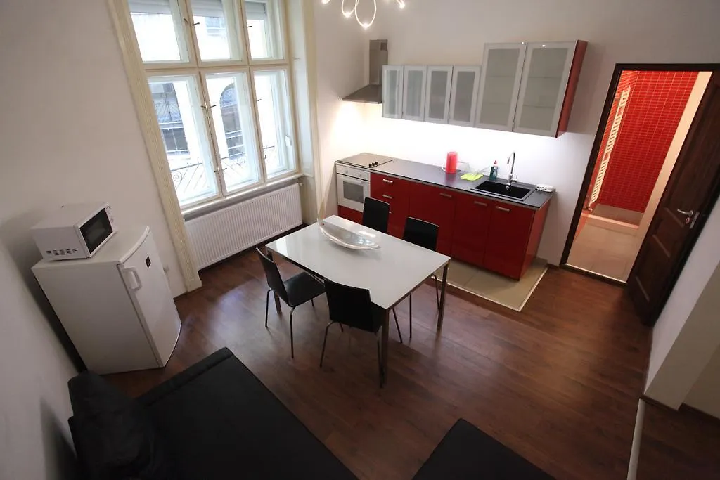 Bpr Whistle Arts Industrial Apartment Budapesta Ungaria